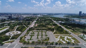 標題：鄂爾多斯站立的文字文化主題公園
瀏覽次數(shù)：2472
發(fā)表時間：2020-10-16